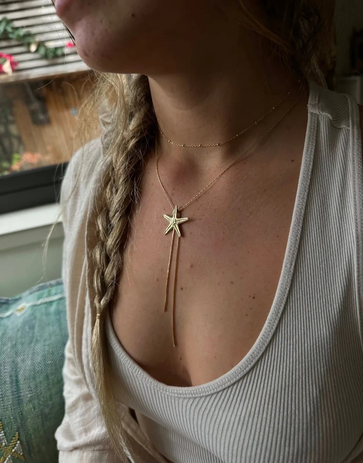 GOLD STAR NECKLACE