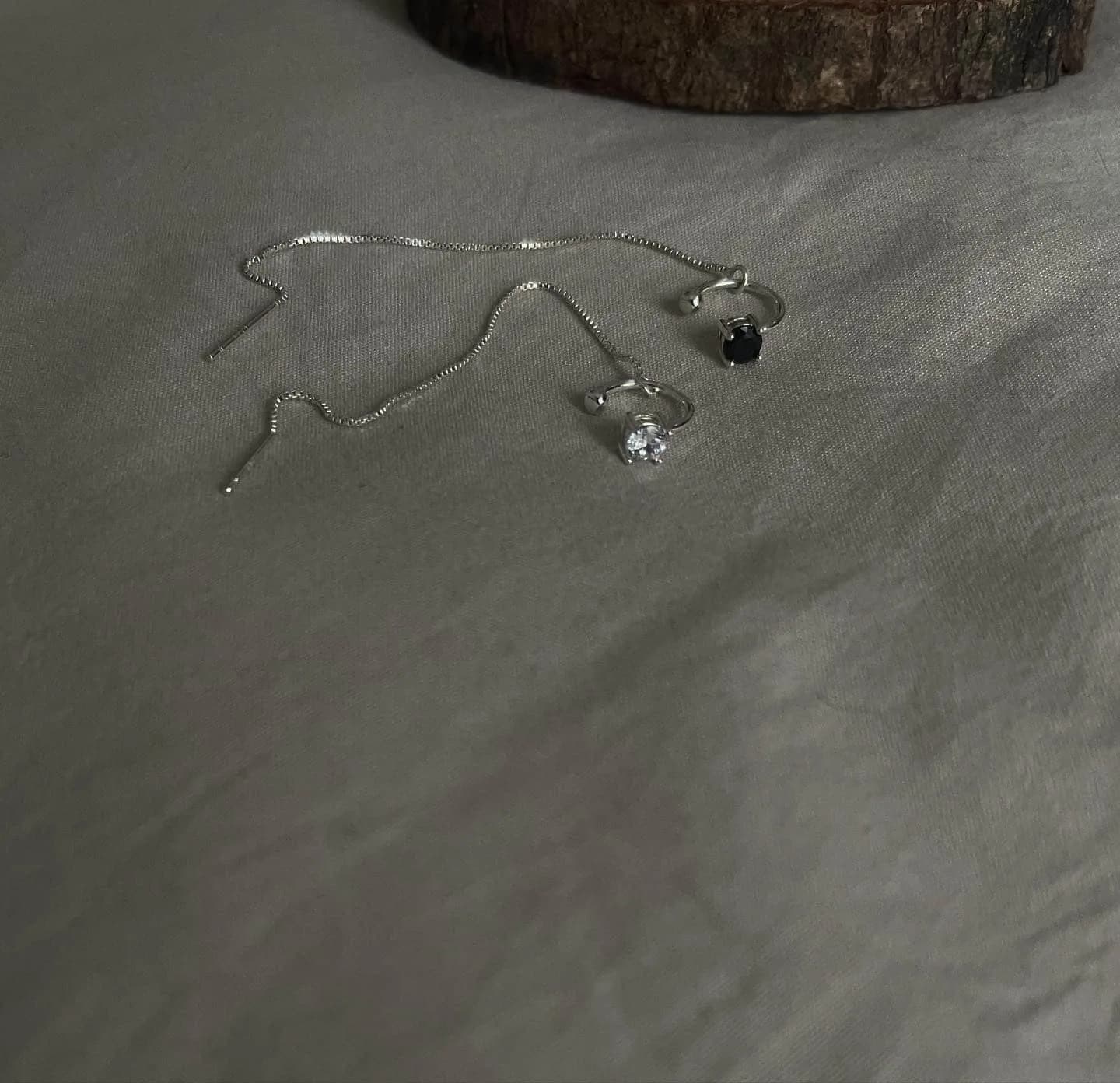ROCKY EARRING