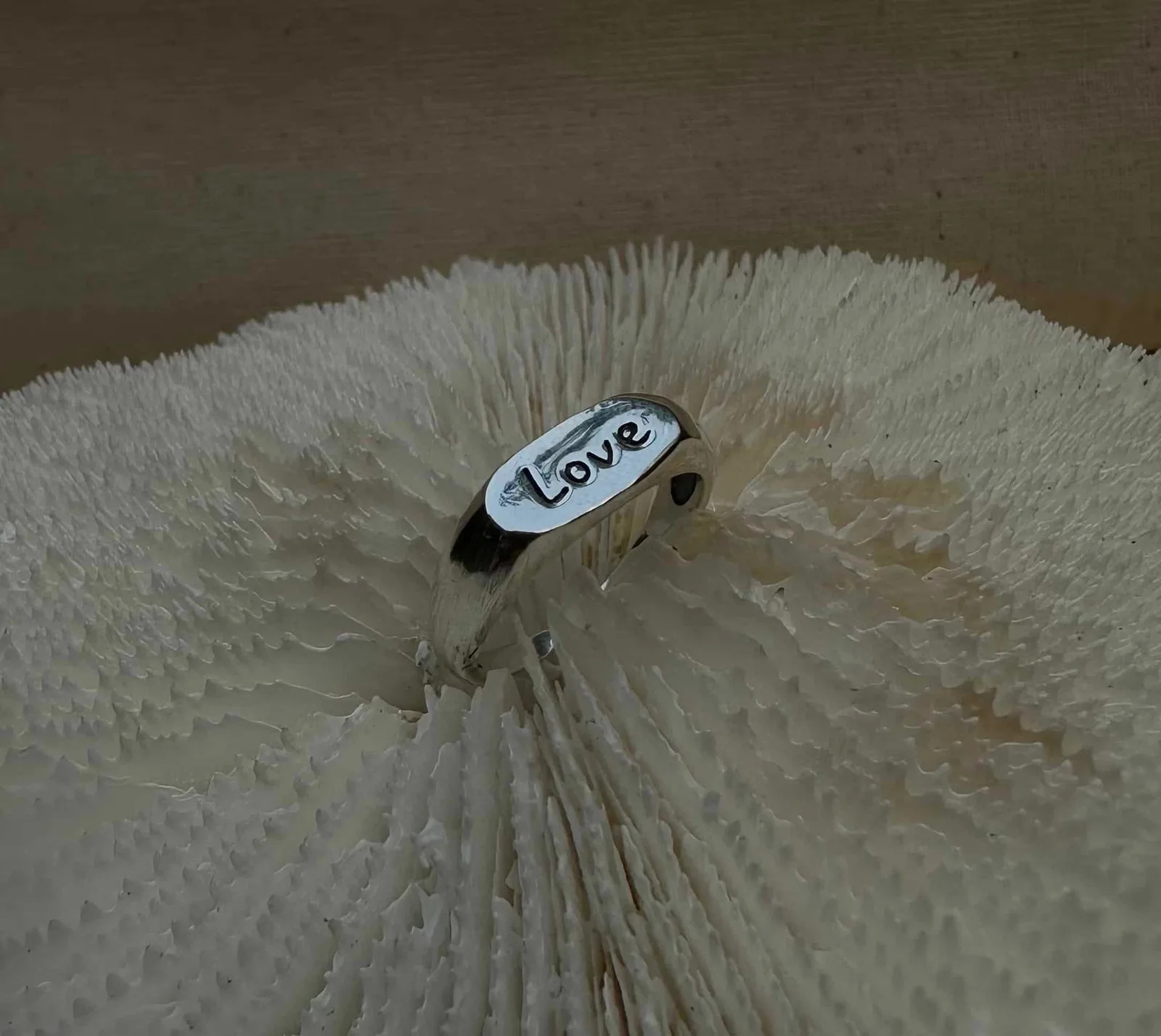 LOVE RING