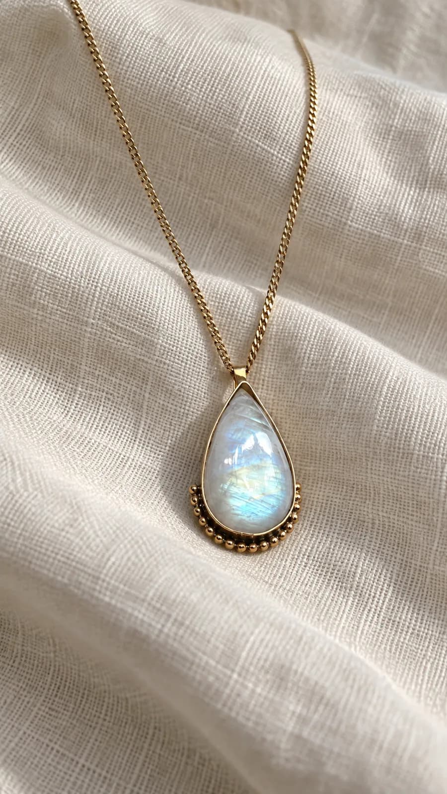 GOLD YARA NECKLACE