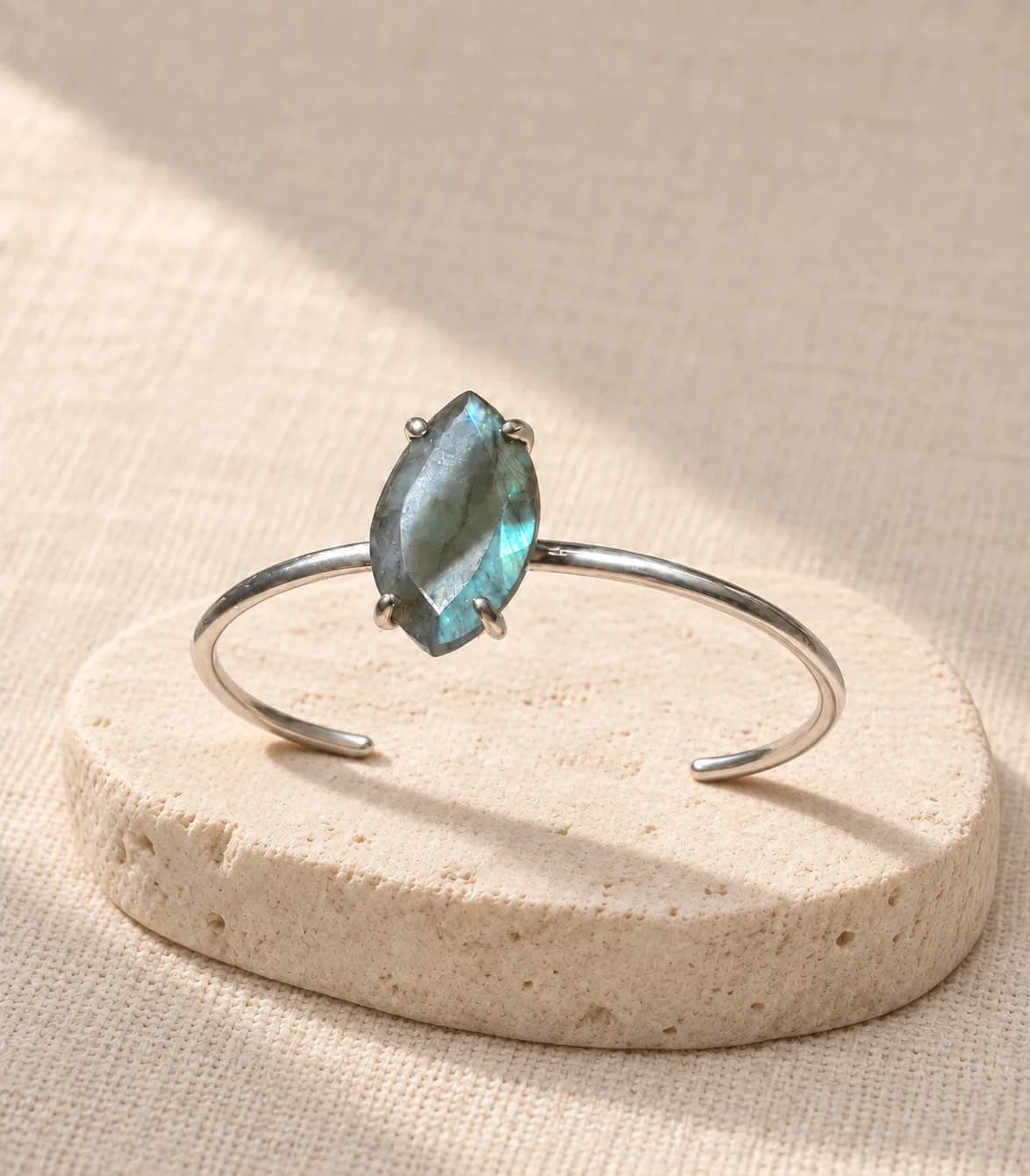 LABRADORITE MARQUISE BRACELET