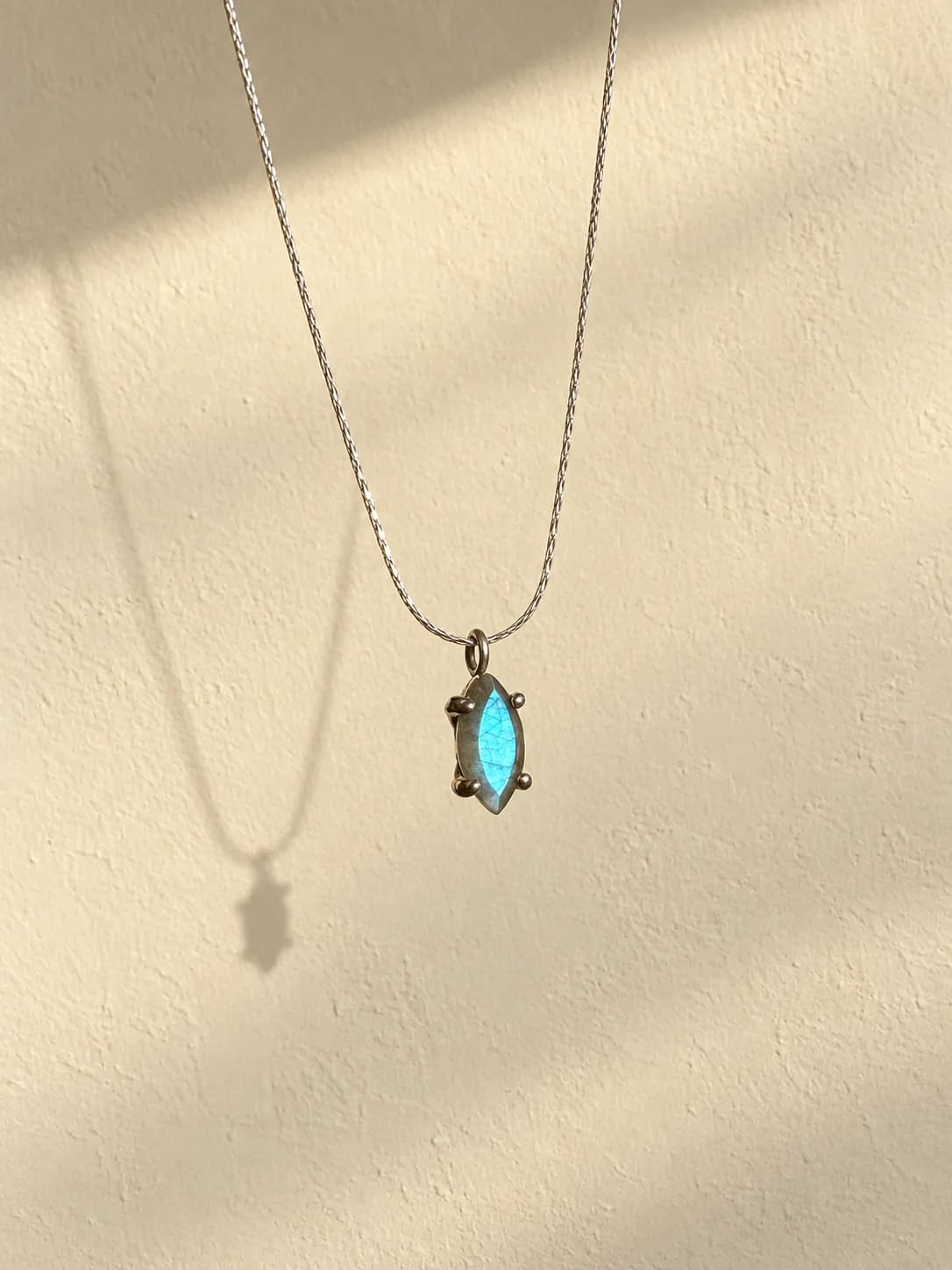 MINI LABRADORITE MARQUISE NECKLACE
